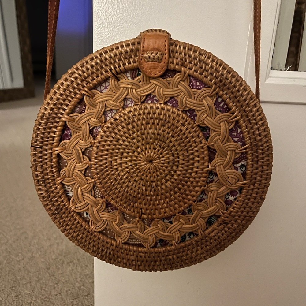 Handbag - Picture 2 of 5